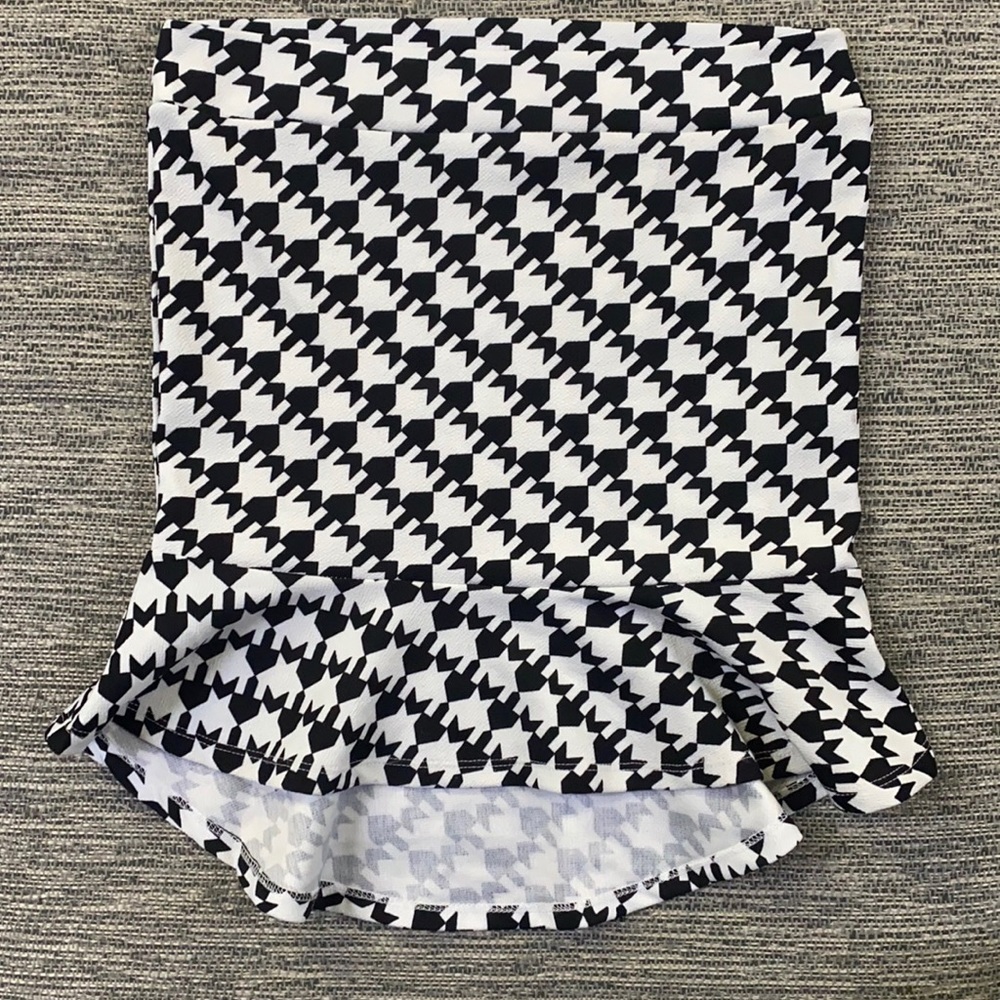 Checkered mini skirt with stretch